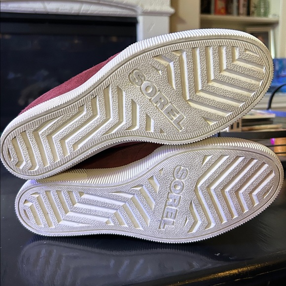 Sorel Wedge Out N About boots Red/ Burgandy Women’s 9.5 - Picture 8 of 8